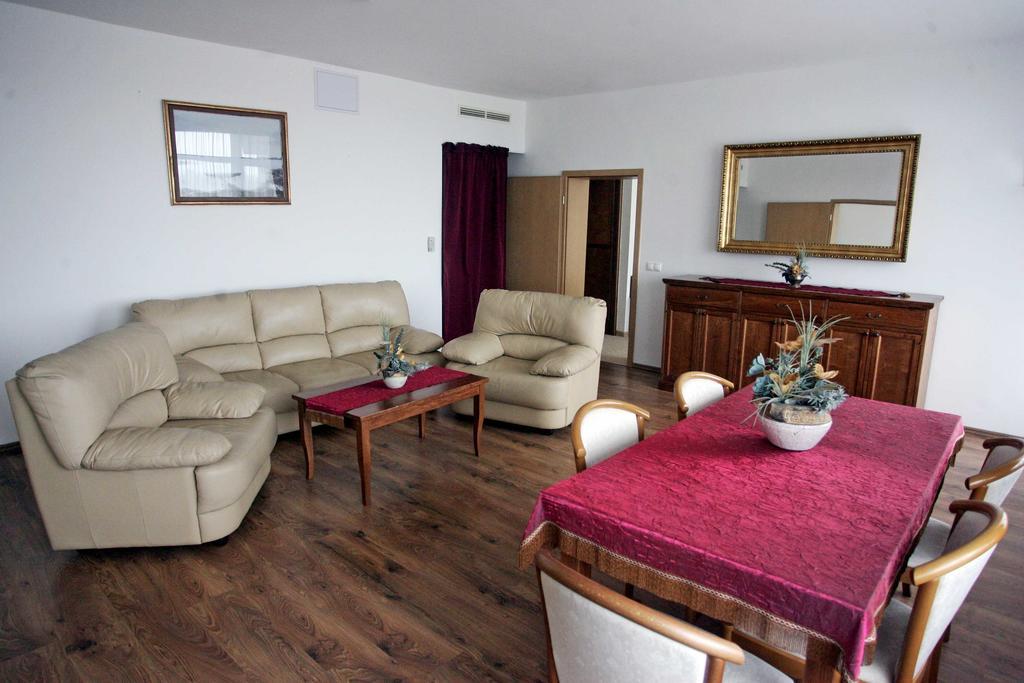 Hotel Claudius Szombathely Ruang foto
