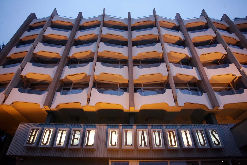Hotel Claudius Szombathely Bagian luar foto