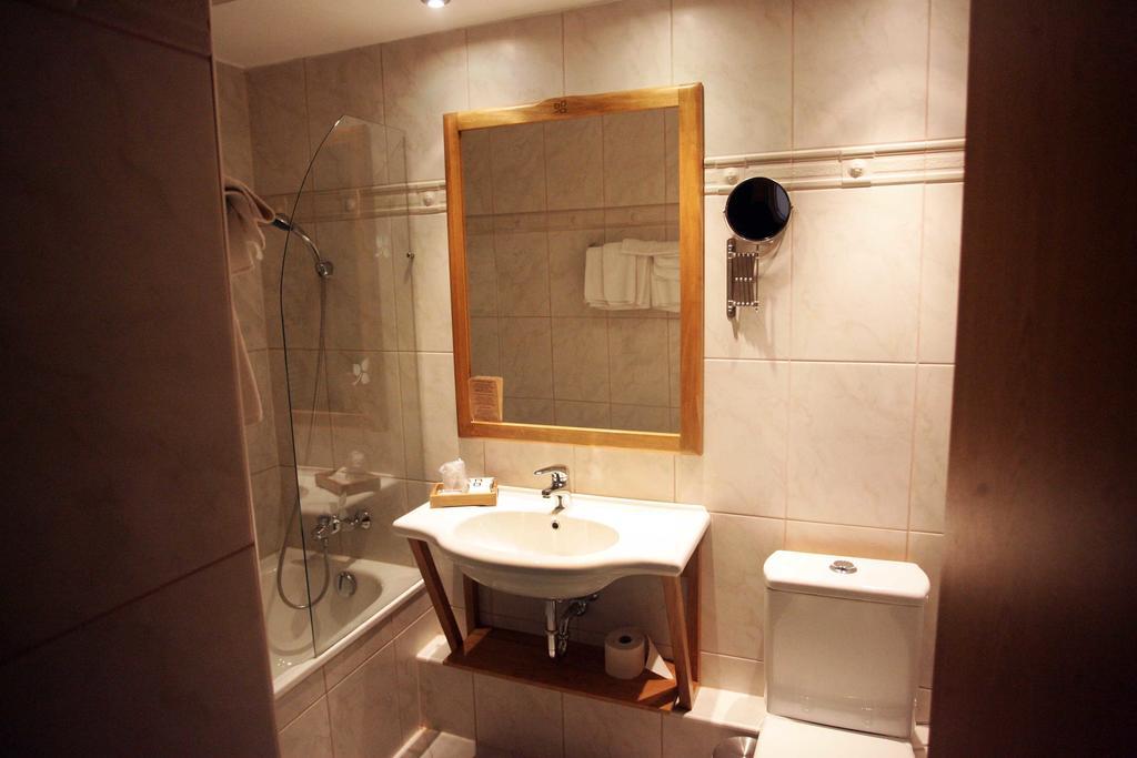 Hotel Claudius Szombathely Bagian luar foto
